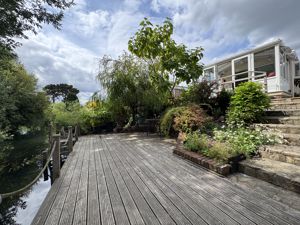 Rear- click for photo gallery